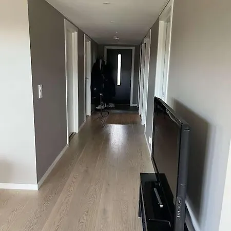 Oppheimhamna 10c Apartment